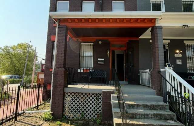 600 KEEFER PLACE NW photos photos
