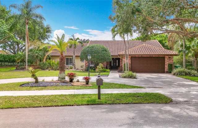10830 SW 38th Dr - 10830 Southwest 38th Drive, Davie, FL 33328 10830 SW 38th Dr - 10830 Southwest 38th Drive, Davie, FL 33328