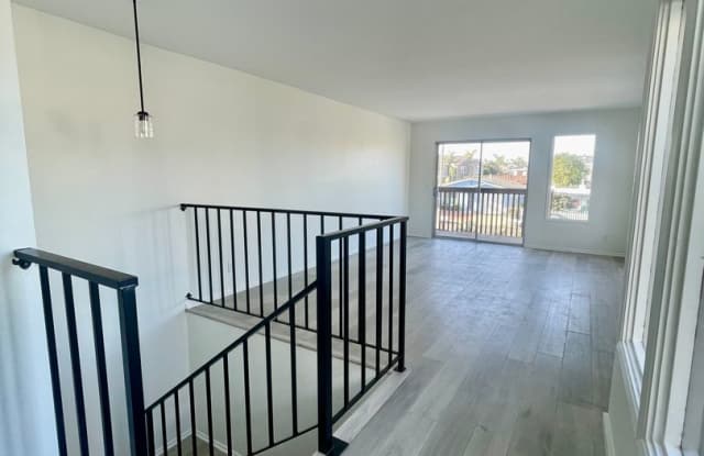 2175-77 Pierpont Apts photos photos