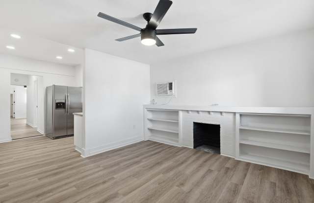 325 North 15th Street - 2 photos photos