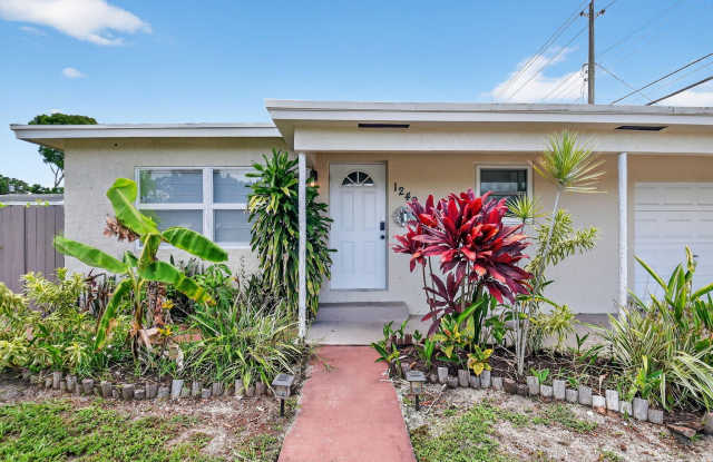 1249 18th Avenue N photos photos