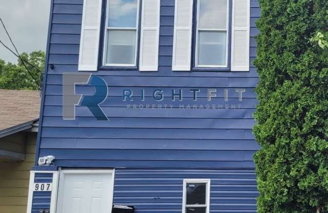 Stop! Look no further. Make this rental property, yours! photos photos