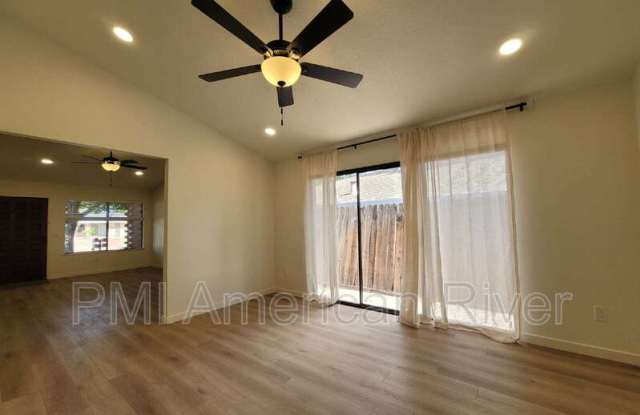 4814 Mary Kate Dr Gallery 3
