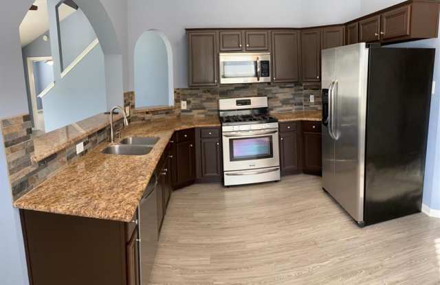 19922 Maple Point Court Gallery 4