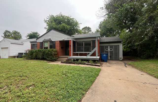 Charming 1950's midtown bungalow near 41st and Peoria photos photos