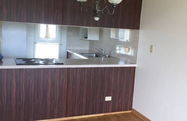 Nice 2-bedroom, 1-bath Salt Lake Gallery 1
