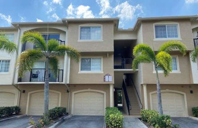 1100 Crestwood Ct S Gallery 1