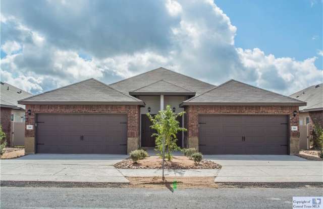 750 Saengerhalle Road (2) - 1 - 750 Saengerhalle Road, New Braunfels, TX 78130