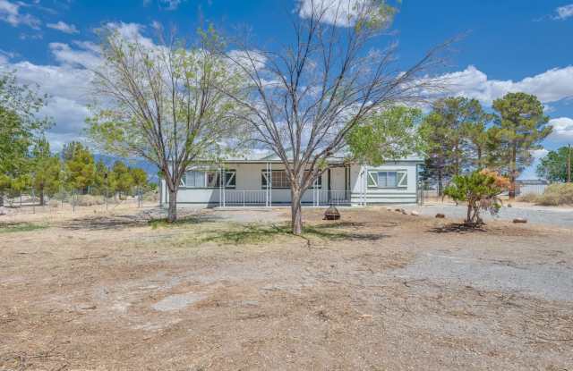 Three bed, 2 full bath, manufactured home on over 1 acre. photos photos