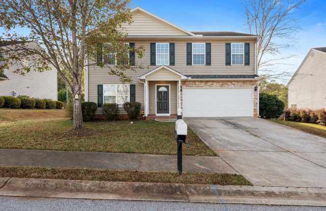 Spacious 4 BR, 2.5 BA, Master BR on Main, Conveniently Located Between Greenville and Spartanburg photos photos