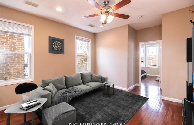 4709 PARK AVE - 4709 Park Avenue, Union City, NJ 07087