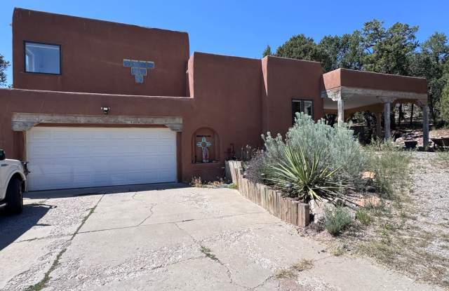 3 Bedroom, 2.5 Bathroom Home in Tijeras, NM - 19 Anne Pickard Court, Sedillo, NM 87059