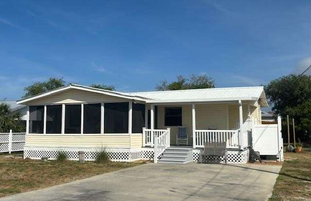 135 Gulf St Gallery 1