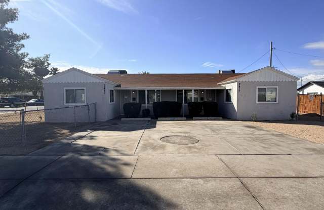 2419 E OAK Street photos photos