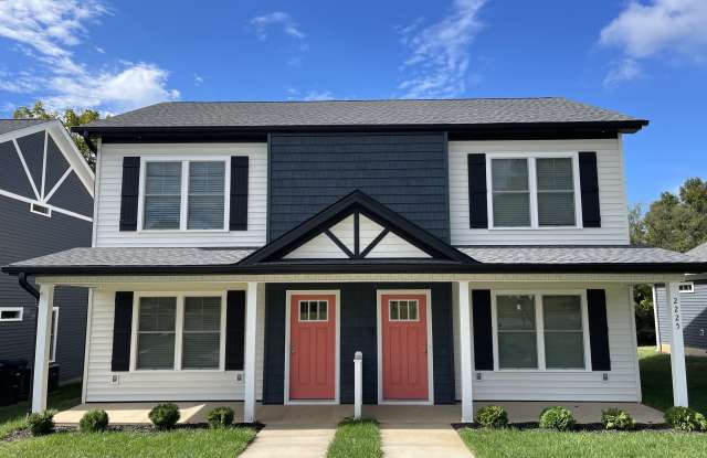 2225 Kenwood Boulevard Southeast - 2225 Kenwood Boulevard Southeast, Roanoke, VA 24013