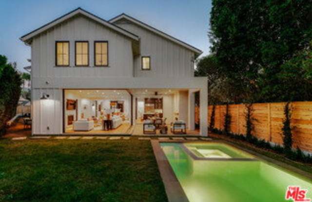 12739 Halkirk Street photos photos