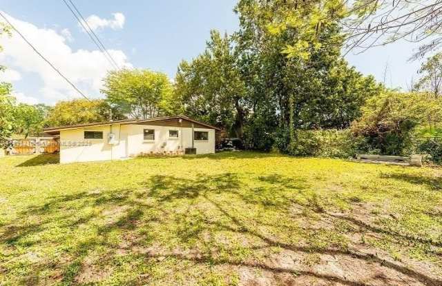 7830 SW 99th St photos photos