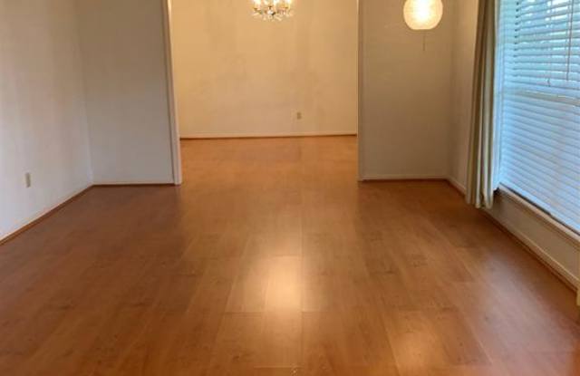 9602 S Petersham Drive Gallery 2