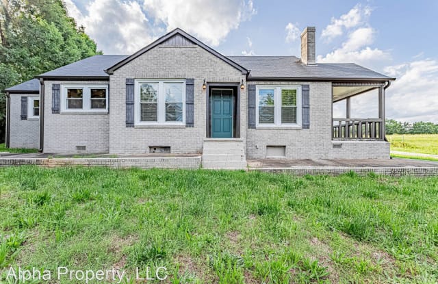 1015 Cely Rd - 1015 Cely Road, Powdersville, SC 29642