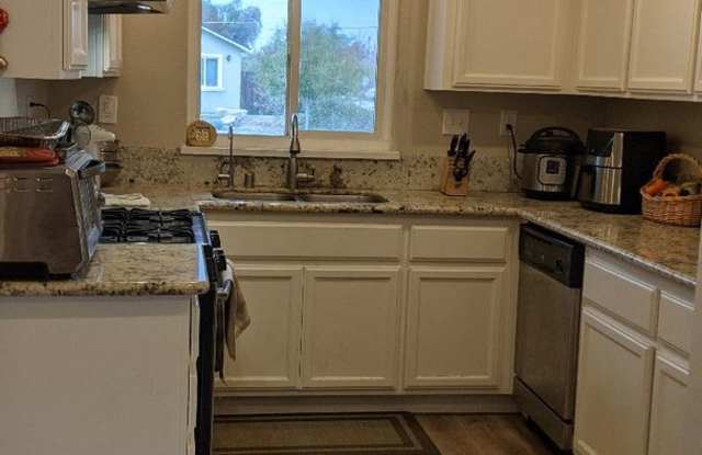 Heart of Folsom Remodeled Home! Gallery 3