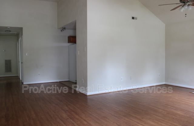 965 Banyan Dr. Gallery 2