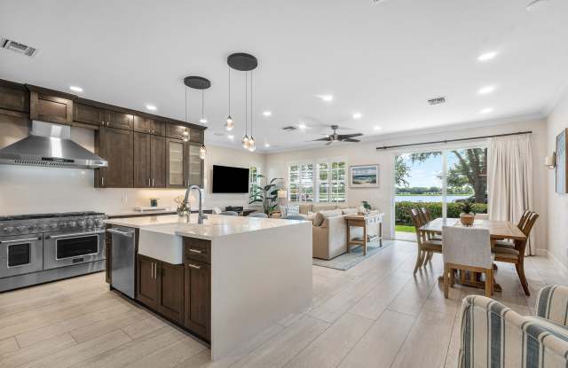 550 Tomahawk Court Gallery 3