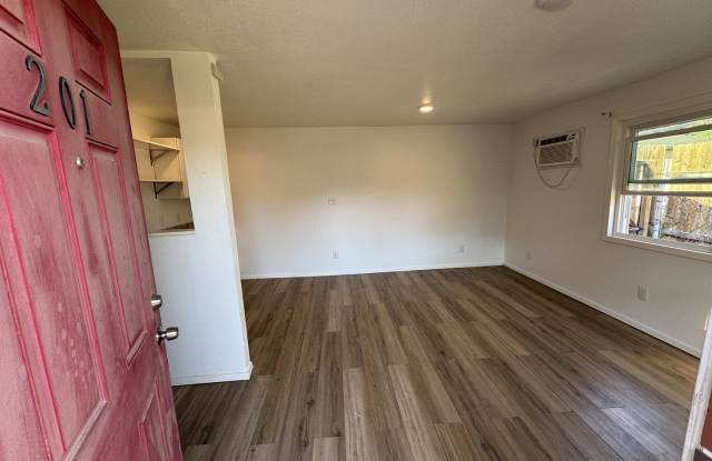411 Cincinnati Gallery 1