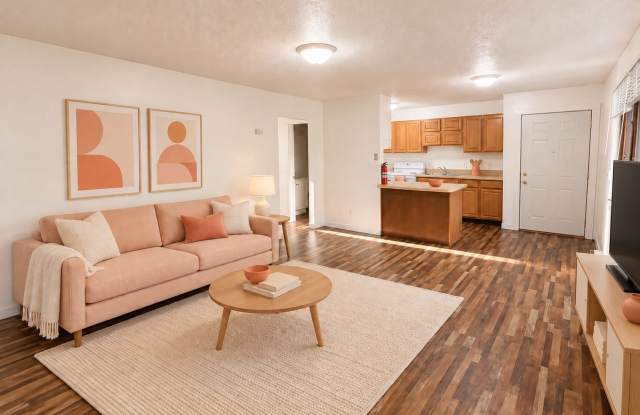2 Bedroom Apartment at Whitewater Commons in St Charles Gallery 1