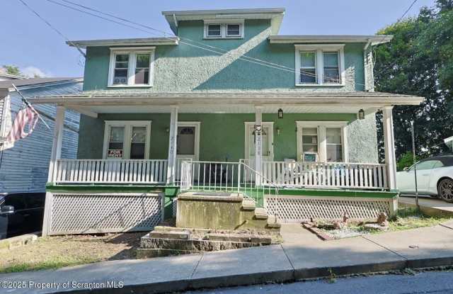 2140 Pond Avenue photos photos