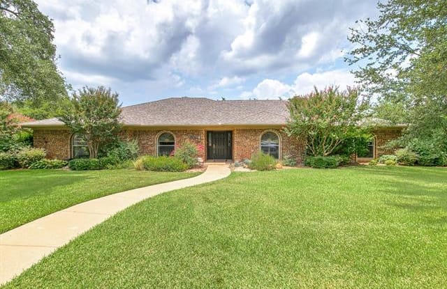 6700 Meadows West Drive S - 6700 Meadows West Drive South, Fort Worth, TX 76132
