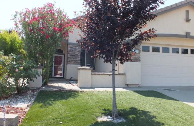 3/2 Folsom Broadstone Village with outdoor BBQ / entertainment area photos photos