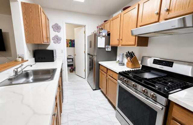 32 Deer Ct Drive Gallery 2