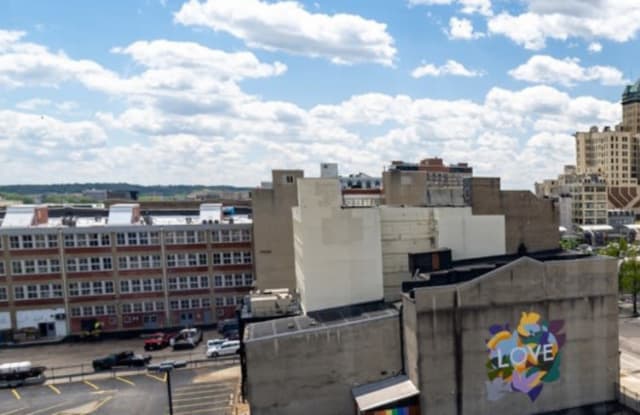 Flats on Jefferson Gallery 4
