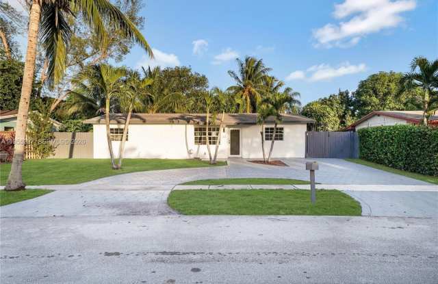 368 SW 64th Ter photos photos