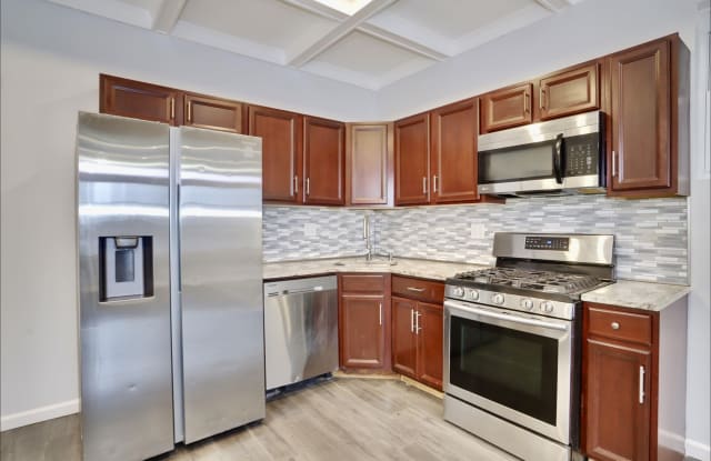 132 65TH ST - 132 65th Street, West New York, NJ 07093