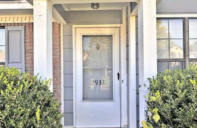 2BR / 2BA CONDO - DECATUR SW Gallery 1