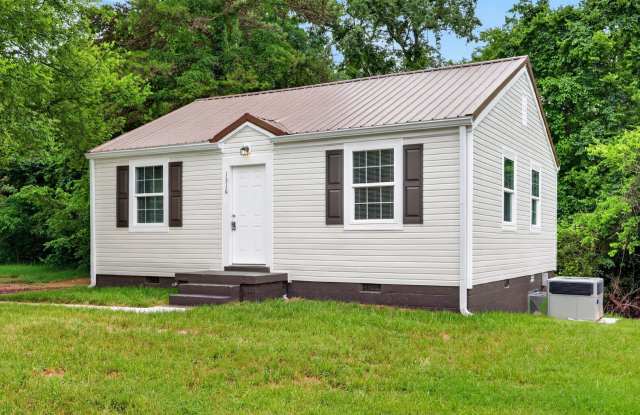 2 Bedroom Home For Rent Near APSU! Gallery 3