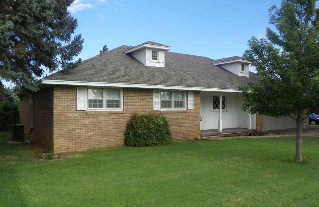 3112 Axtell St. Gallery 2