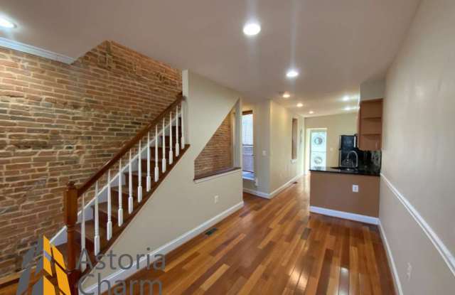 Stylish 2 Bedroom with Spa Bath, Hardwood Floors and Parking photos photos