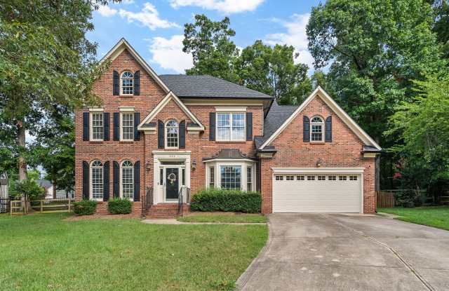 1500 Candlewyck Court Gallery 1