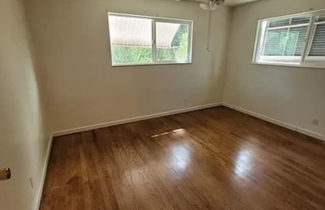 1526 Oakwood Dr - 1526 Oakwood Drive, Modesto, CA 95350