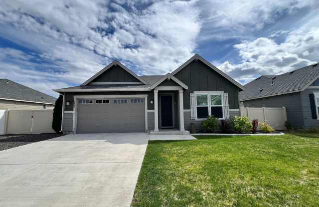Newer Construction Home in Mae Valley! photos photos