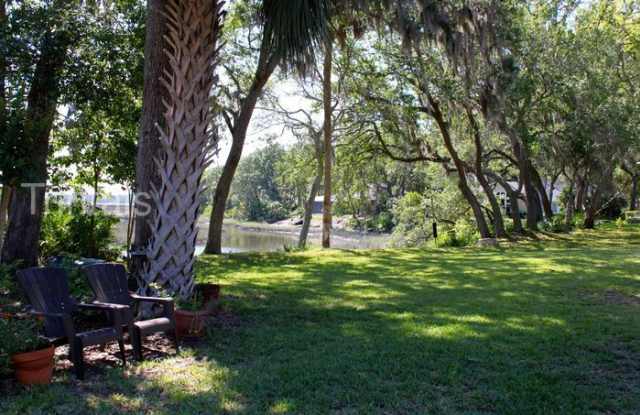 13818 Longs Landing Road East Gallery 2