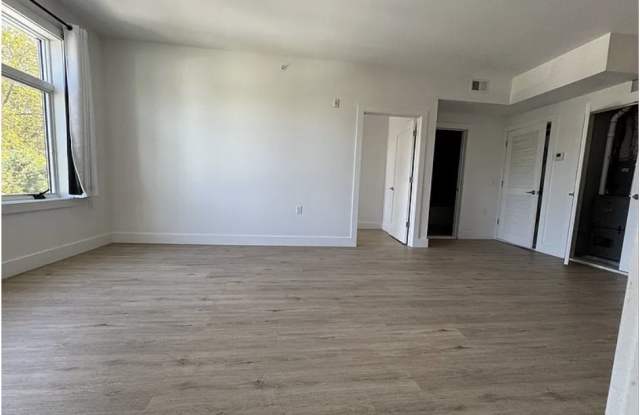 276 Duncan Ave photos photos