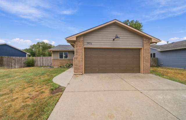 1926 N McRae Dr Gallery 1