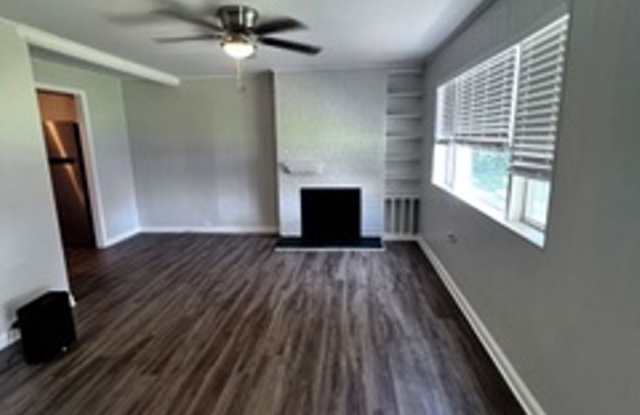 Oak Ridge 37830 - Spacious Two Bedroom Townhome - call Kathy Leveille 865-556-0370 Gallery 4