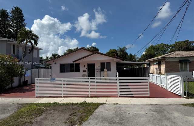3144 SW 23rd St photos photos