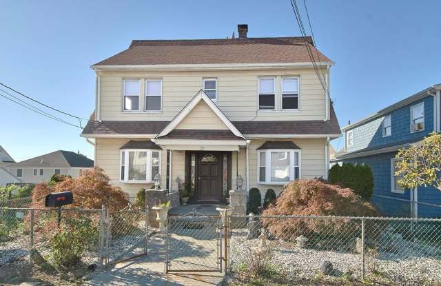 29 Lakeview Avenue Gallery 1