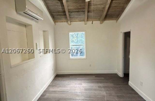 625 NE 86th St Gallery 2