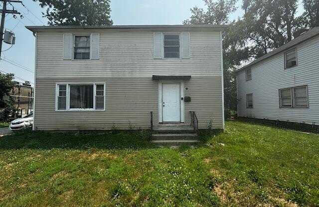1335 E 25th Avenue photos photos